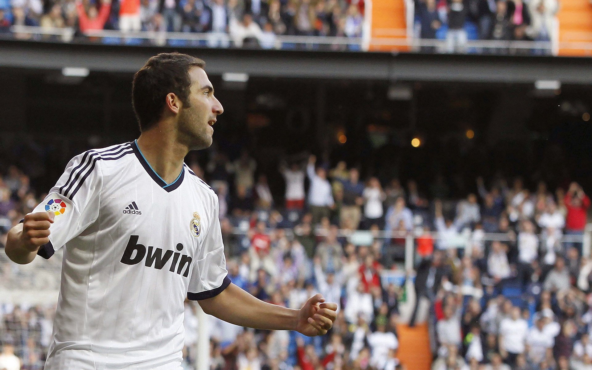 世界杯点滴：那些让人热泪盈眶的瞬间，如果让人回忆世界杯期间令人深刻的案例