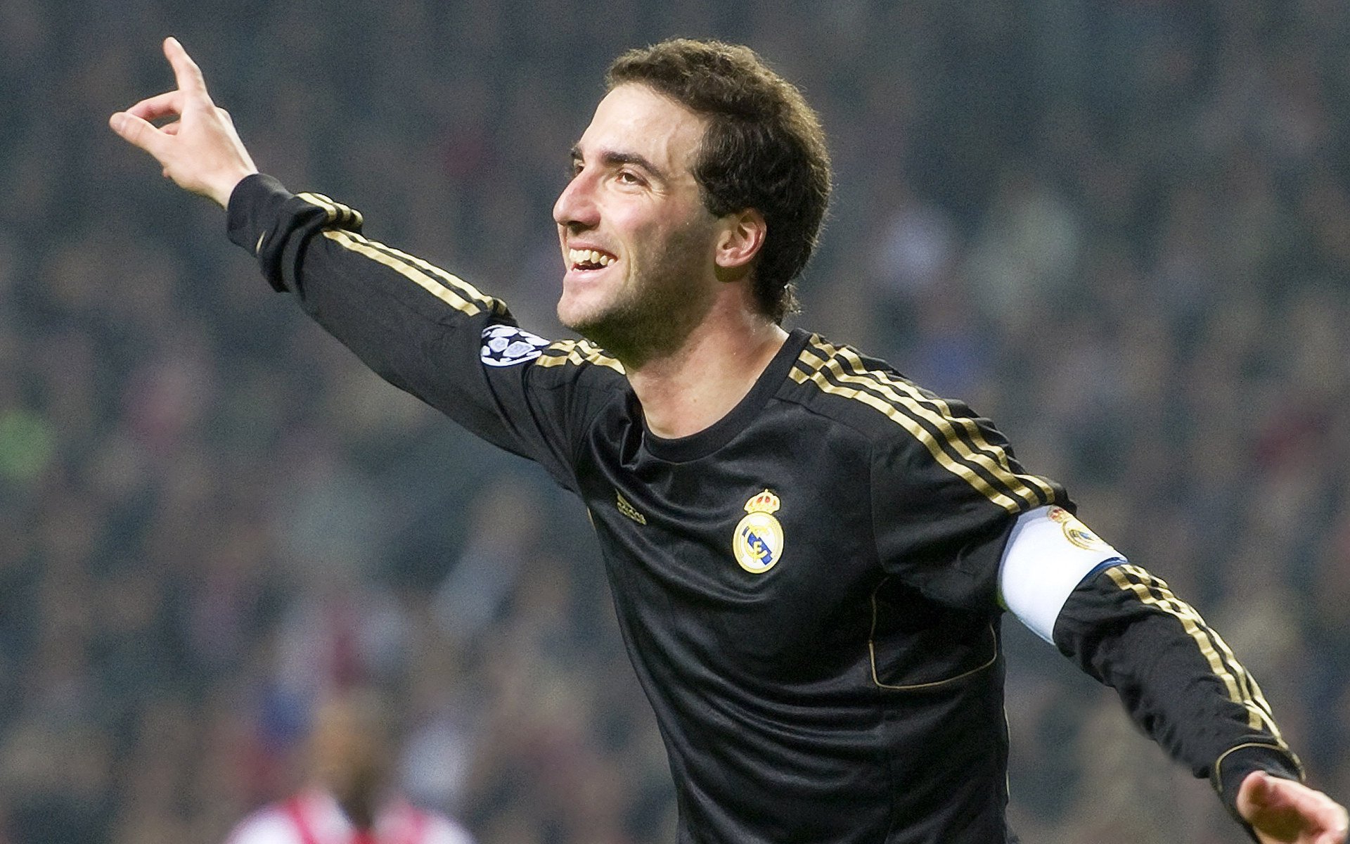 开云·Kaiyun网页版-马克西姆·格鲁塞展现强大爆发力，格鲁马克4